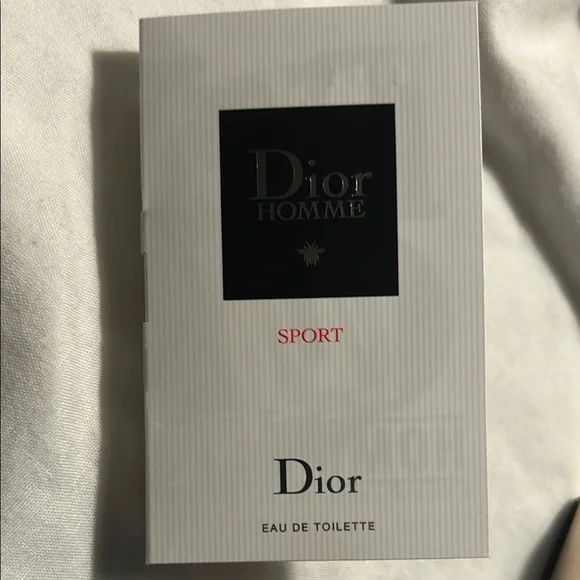 DIOR BUNDLE INCL PRESTIGE ($155 MSRP) & RED MAKEUP BAG NWT - Picture 9 of 13